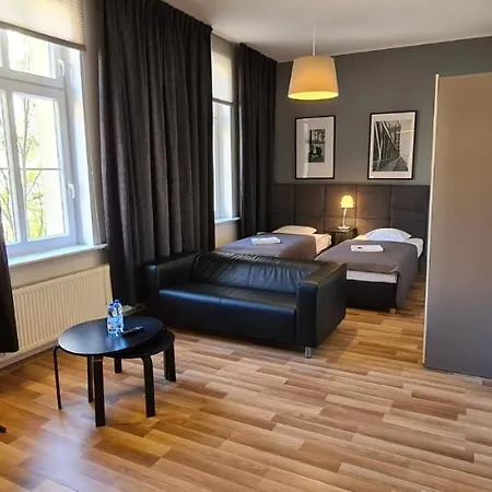 1 Night In - Matejki Hotel apartamentowy Poznań