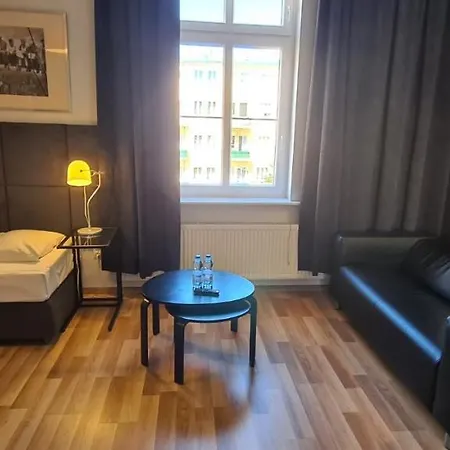 1 Night In - Matejki Hotel apartamentowy 3*