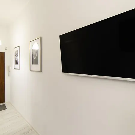 Apart-hotel 1 Night In - Matejki Poznań