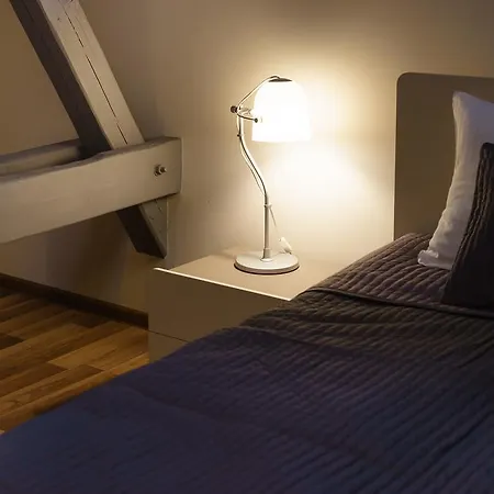 1 Night In - Matejki Πόζναν