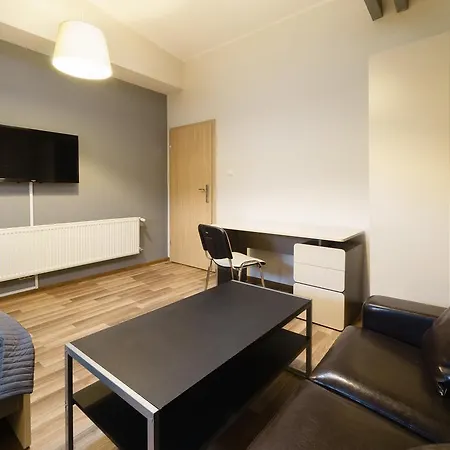 1 Night In - Matejki Hotel apartamentowy Poznań
